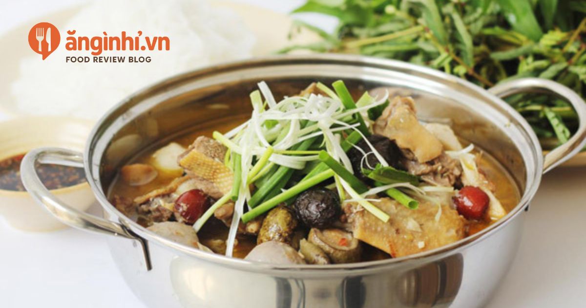 Cách nấu vịt om sấu truyền thống miền bắc thơm ngon 3 Vịt om sấu