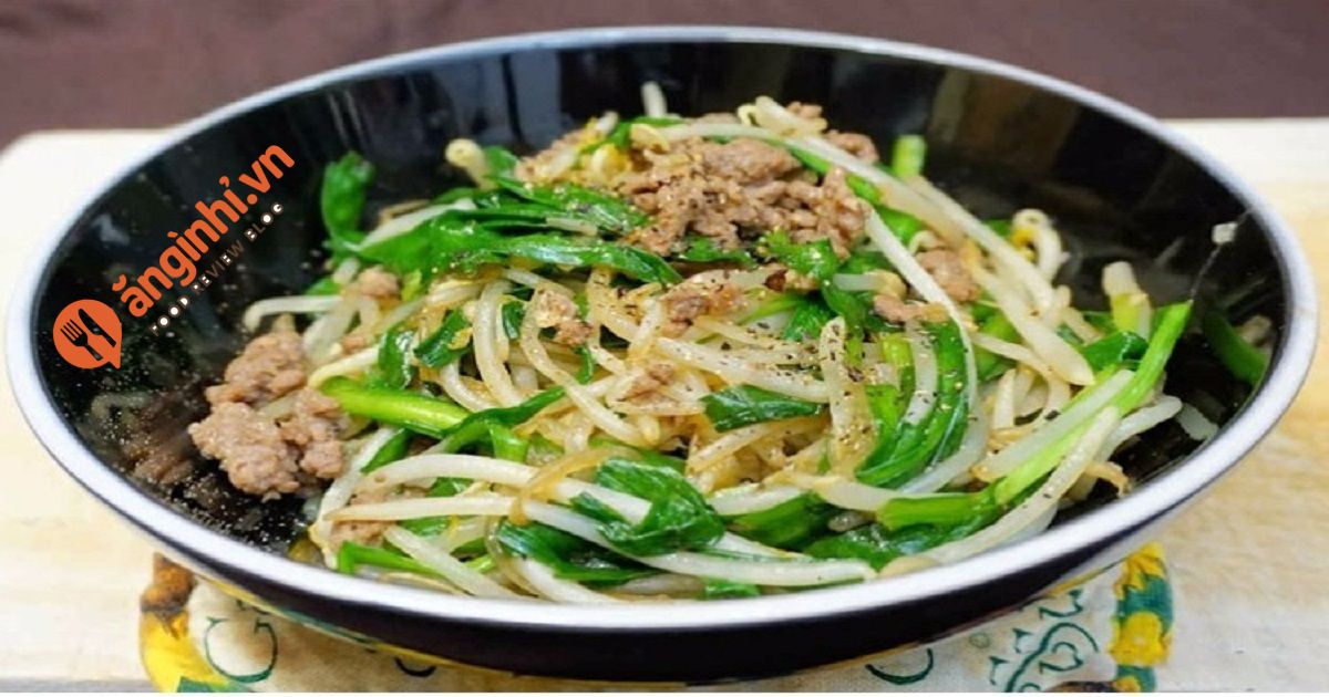 Thịt heo xào giá hẹ